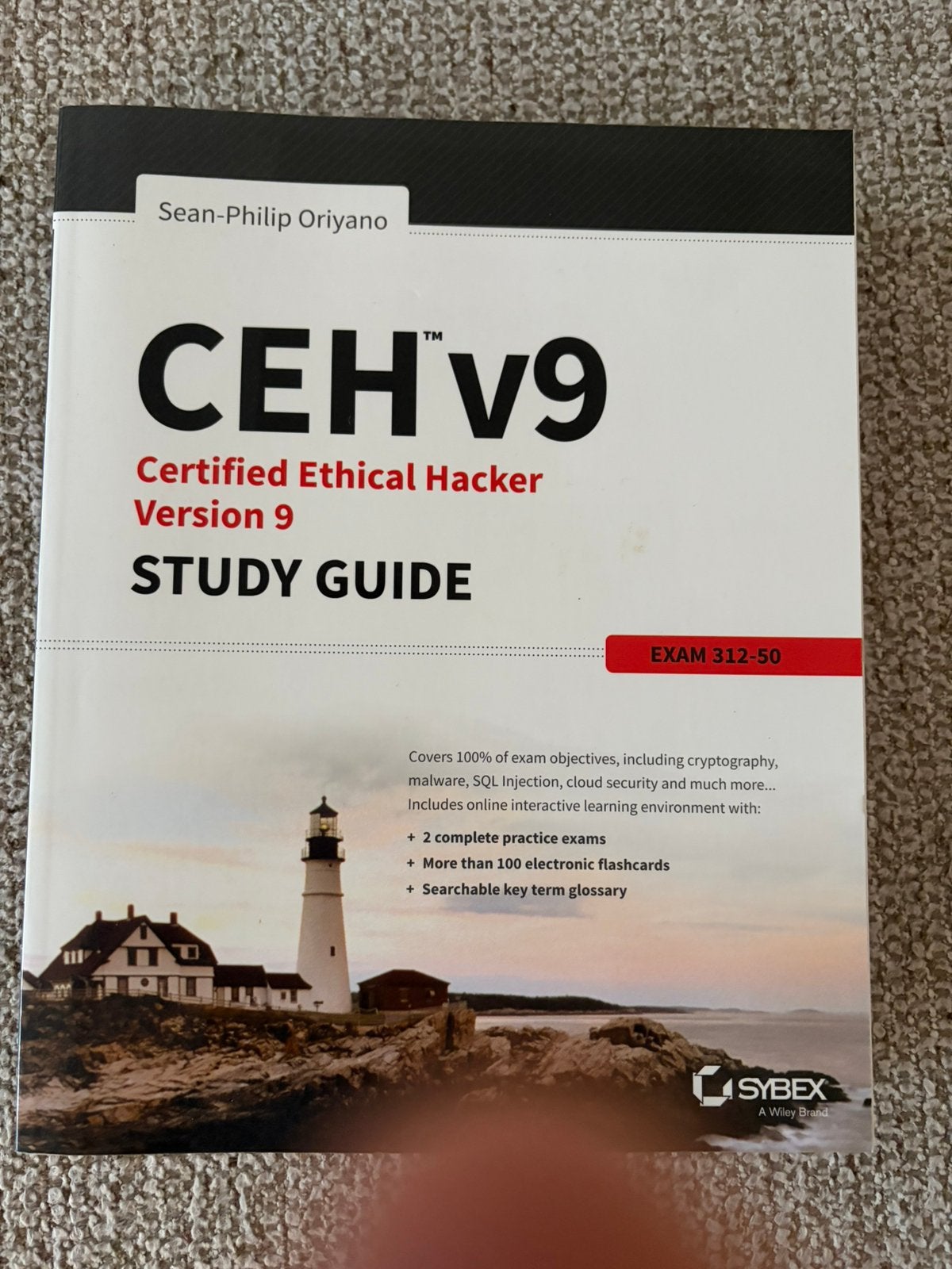 Certified Ethical Hacker v9 studieboek, Ophalen of Verzenden, Zo goed als nieuw