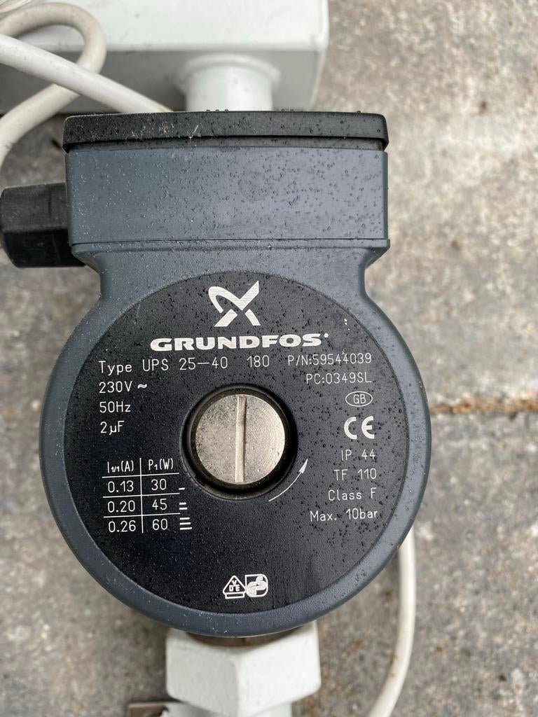Vloerverwarming verdeler Proflex met Grundfos pomp, Ophalen, Gebruikt, Minder dan 200 watt, Overige typen