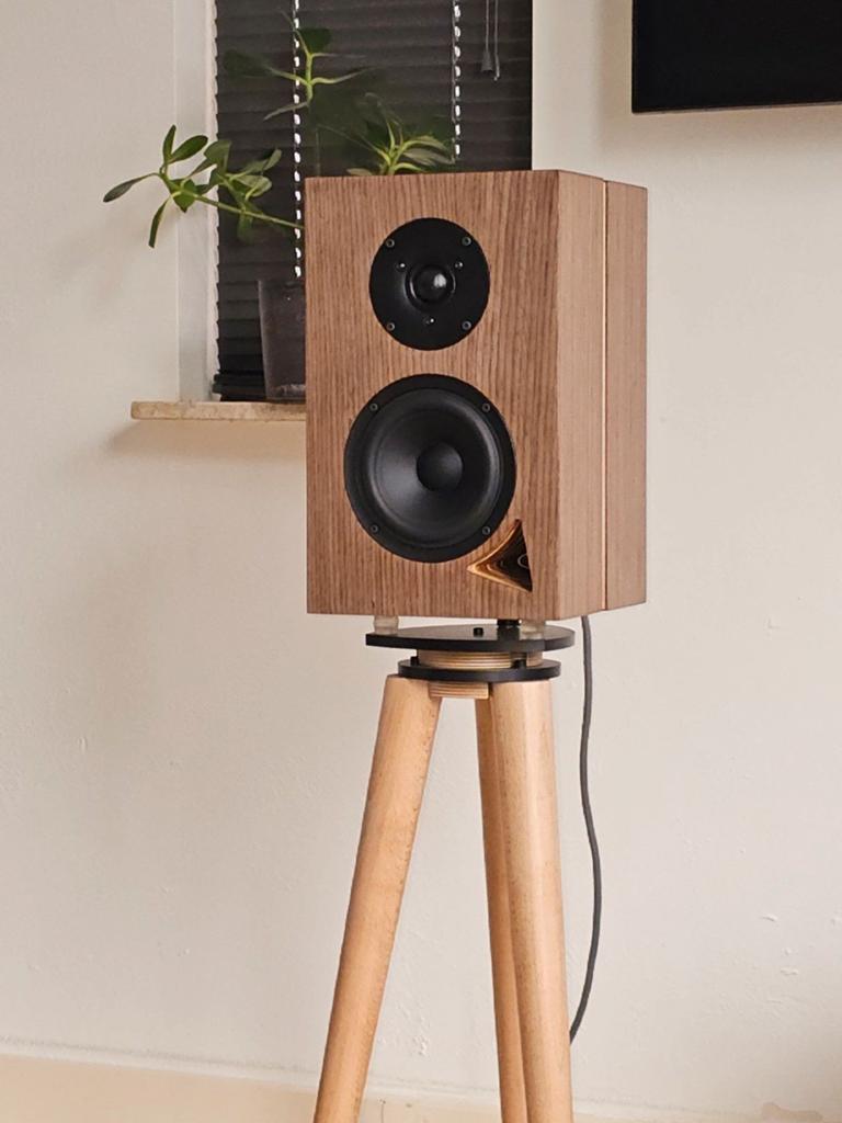 Audel U-Basik 5/8 inclusief tripod stands., Audio, Tv en Foto, Luidsprekers, Overige merken, Ophalen of Verzenden, Zo goed als nieuw