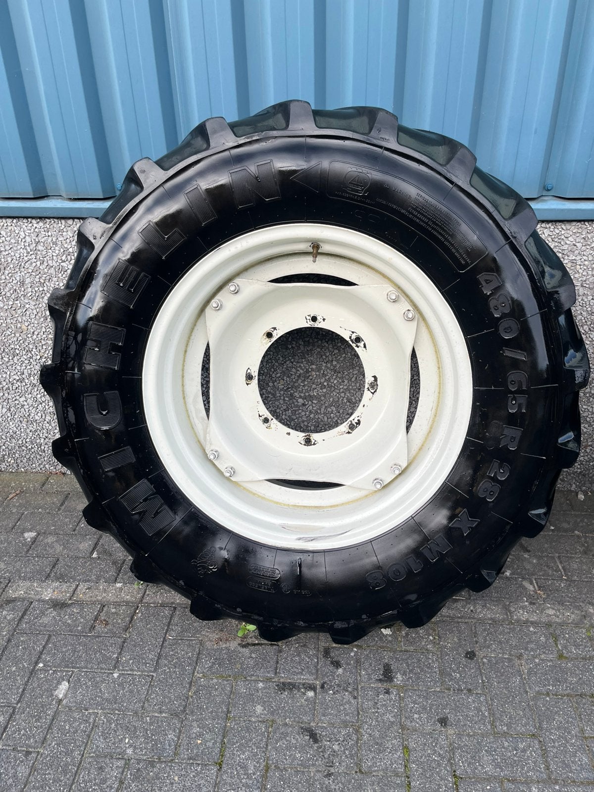 480/65R28 XM108 Michelin banden / wielen New holland, Ophalen