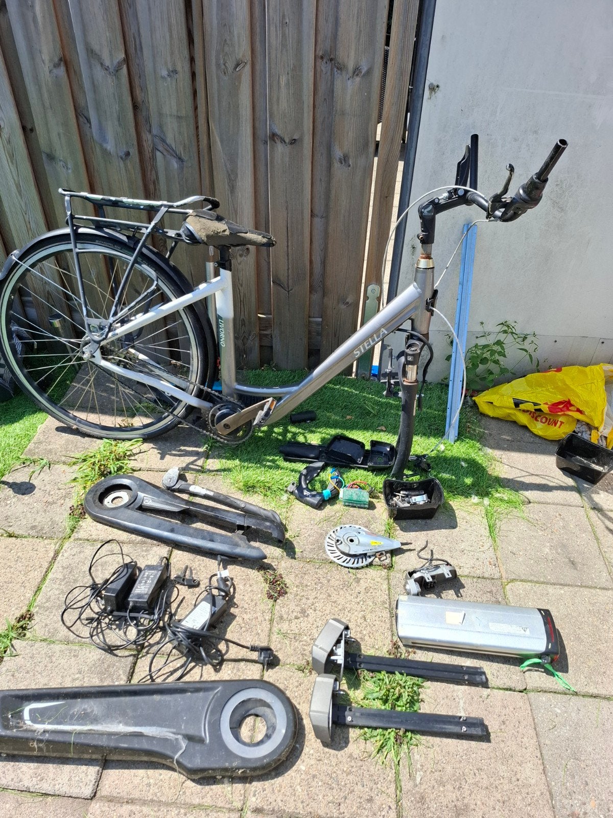 Heb nog wat fiets onderdelen, Ophalen, Frame