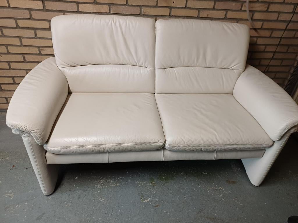 2 STUKS nette leren banken 180x160 t.e.a.b ophalen Amby, Huis en Inrichting, Ophalen, Zo goed als nieuw, 75 tot 100 cm