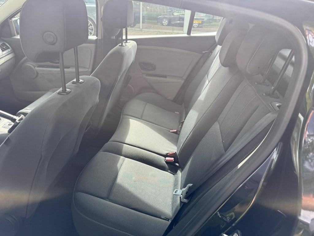 Foto 14 van Renault Mégane 1.6 Authentique (bj 2011)