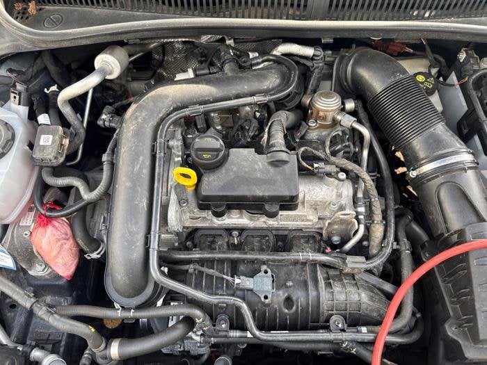 Motor van een Volkswagen Polo, Gebruikt, -, Volkswagen, -