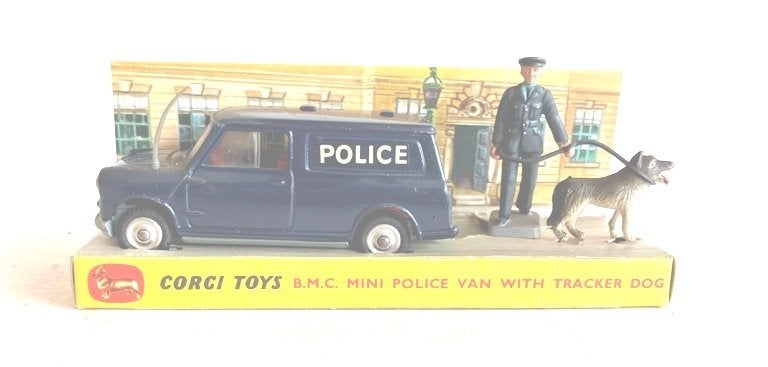 MINI VAN POLICE met hond Corgi # 448., Ophalen of Verzenden, Zo goed als nieuw, Auto, Corgi