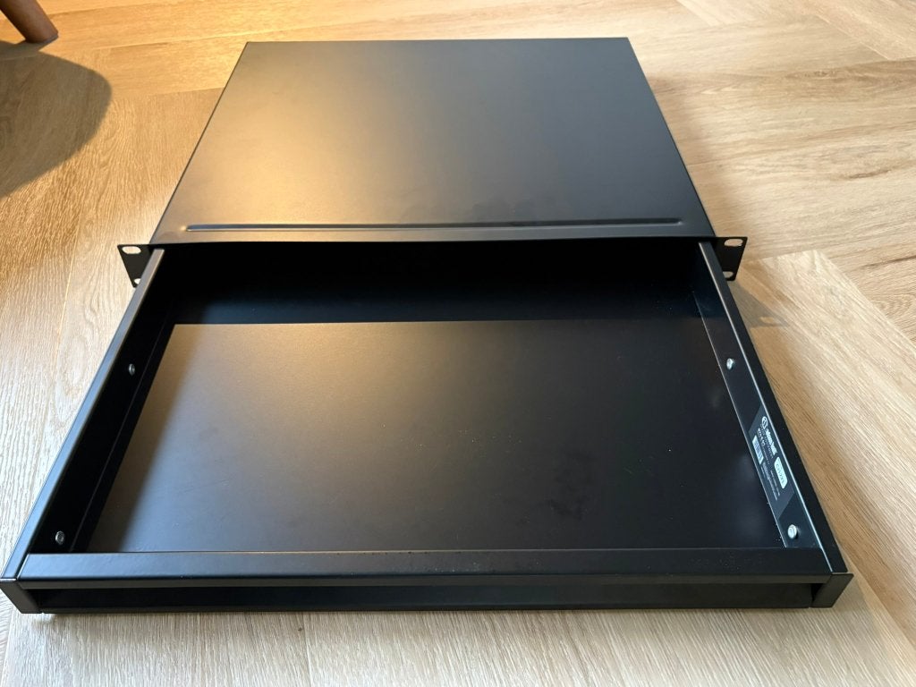 Adam Hall 19" Rack Drawer 1U, Muziek en Instrumenten, Effecten, Zo goed als nieuw, Ophalen
