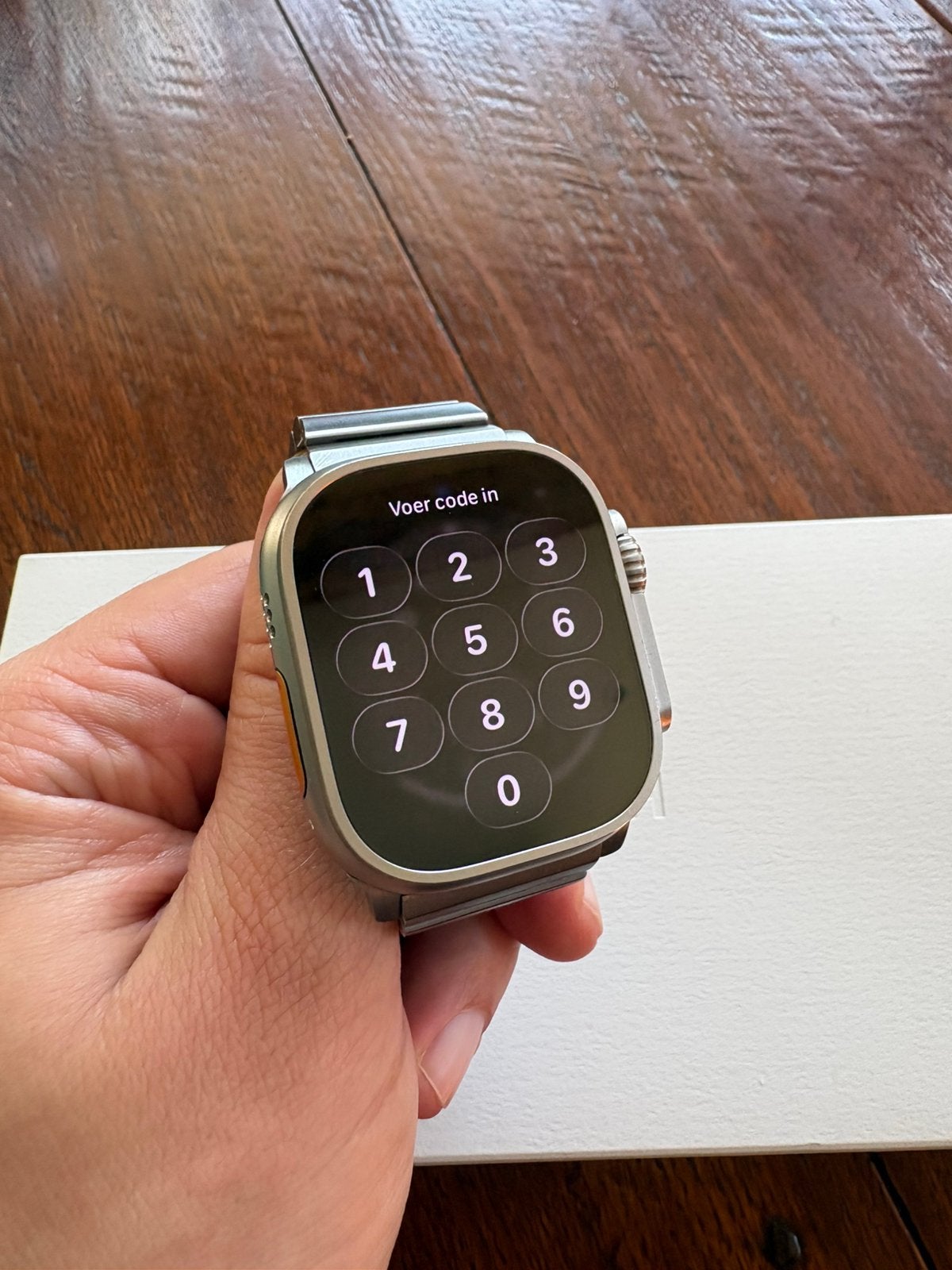 Apple Watch Ultra 2 GPS 49 mm Titanium + luxe Nomad bandje, IOS, Ophalen of Verzenden, Zo goed als nieuw, Waterdicht