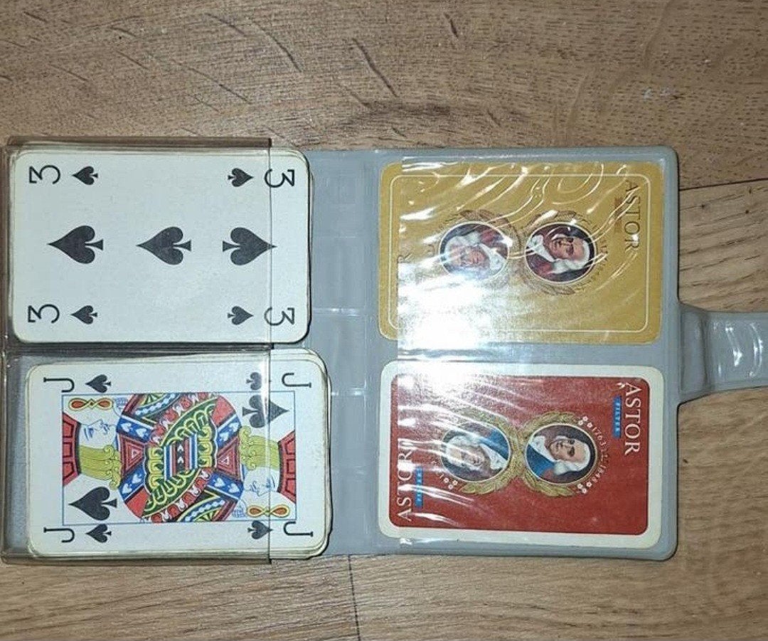 Vintage speelkaarten in leren etui - Astor, Hobby en Vrije tijd, Een of twee spelers, Ophalen of Verzenden, Gebruikt, Astor