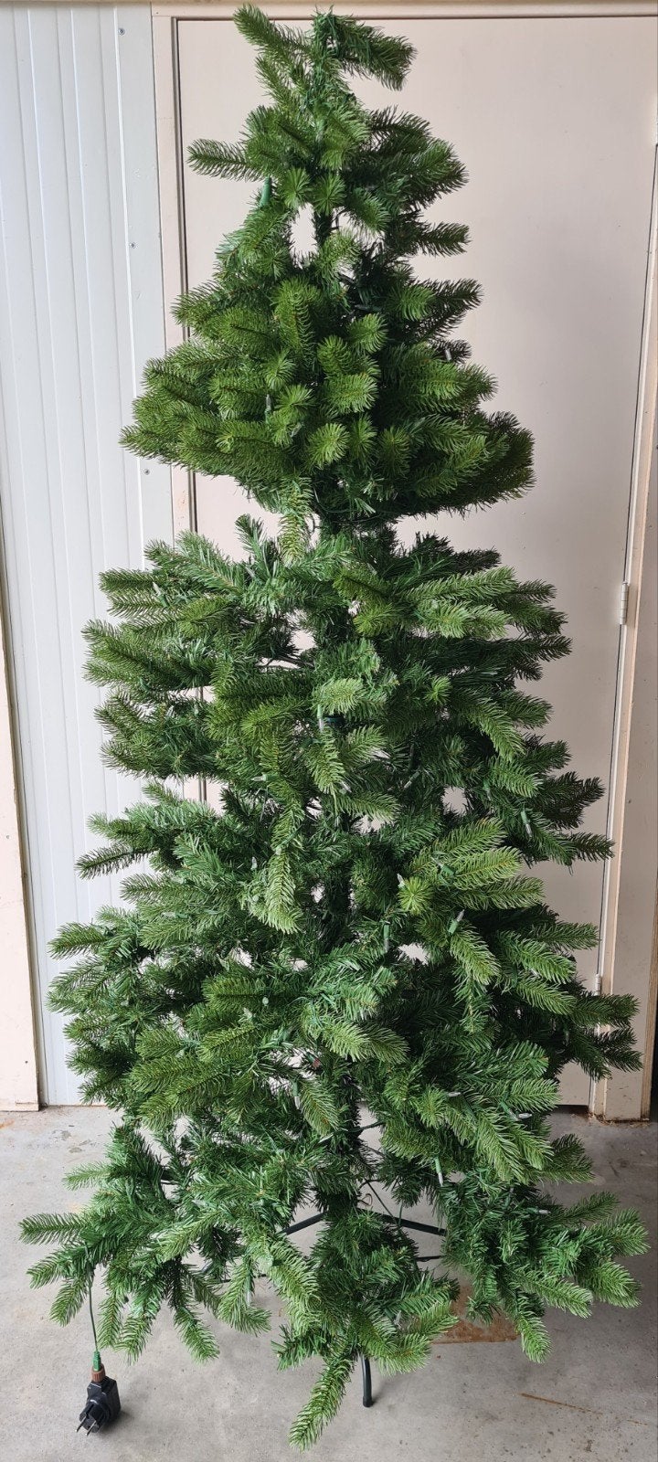 4 prachtige kerstbomen met verlichting 1.70 en 2.00, Ophalen