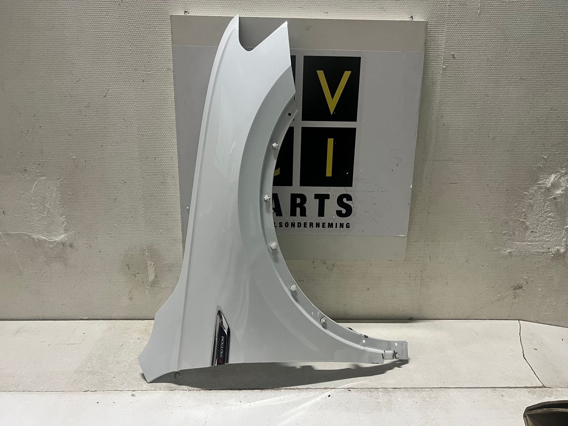 VW Tiguan 5NA voorscherm Spatbord origineel rechts, Gebruikt, -, Volkswagen, -