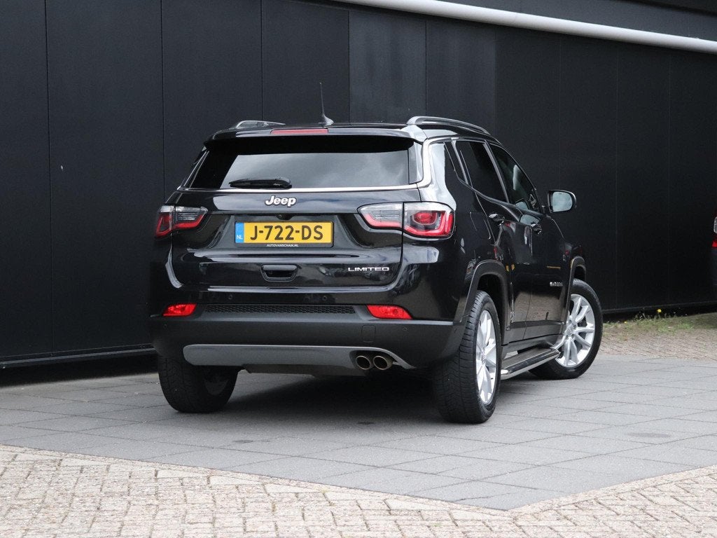 Jeep Compass 1.3T Limited | LEDER | CAMERA | NAVI | CRUISE |, Auto's, Jeep, Voorwielaandrijving, 4 cilinders, Leder en Stof, Zwart
