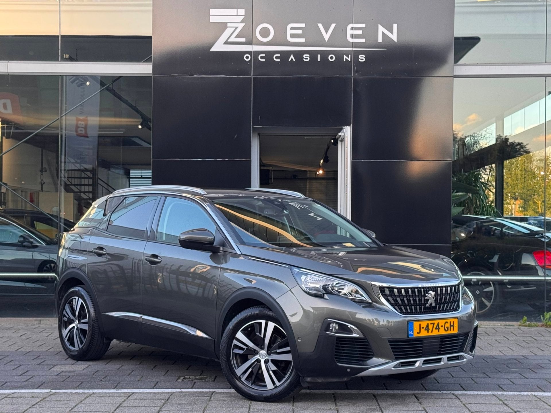 Peugeot 3008 1.2 PureTech GT Line, Auto's, Voorwielaandrijving, Parkeerassistent, 1199 cc, Leder en Stof