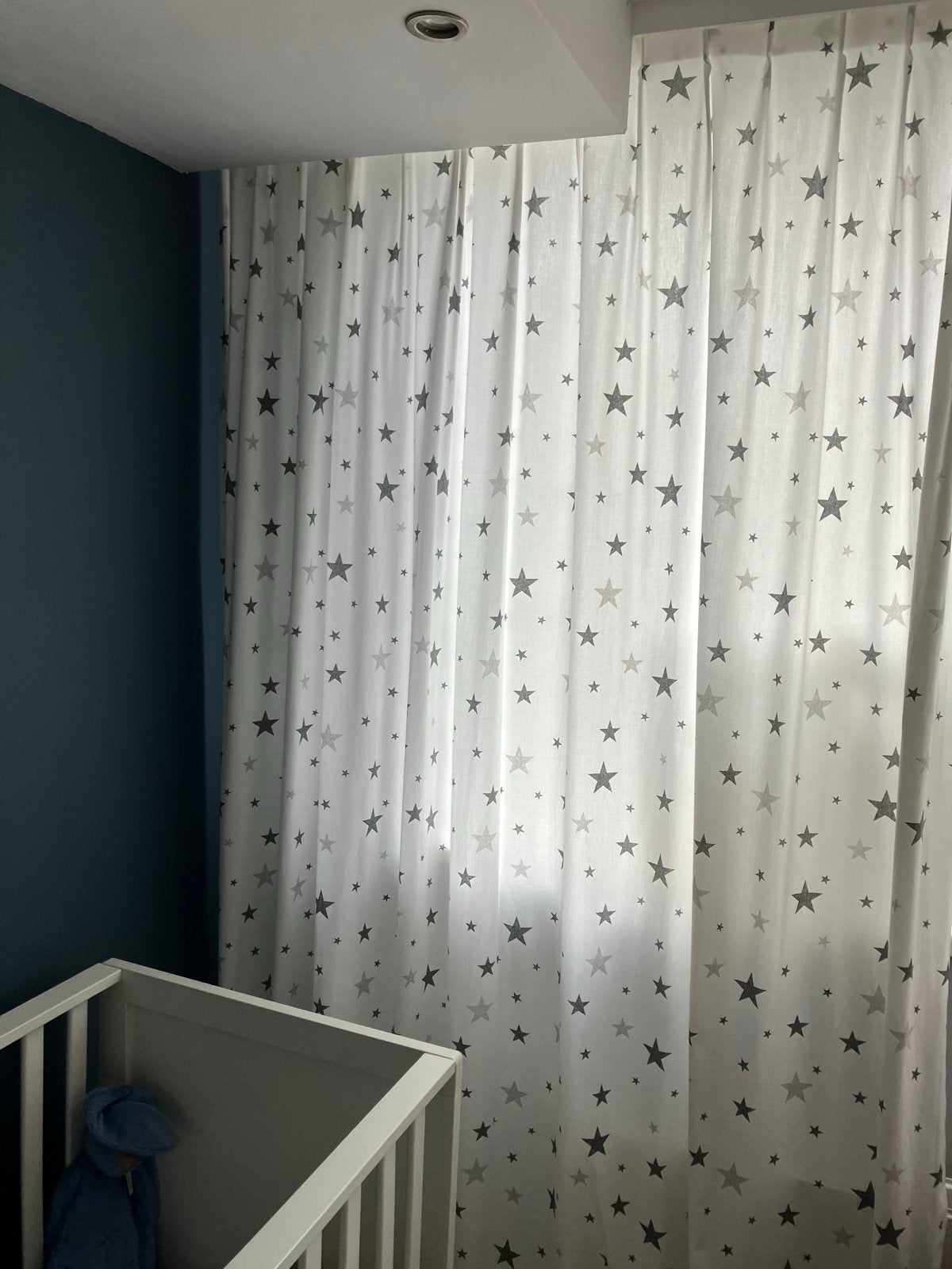 Hema Semi-lichtdoorlatende gordijnen met sterrenmotief, Huis en Inrichting, Gebruikt, Overige merken, Wit, Ophalen of Verzenden