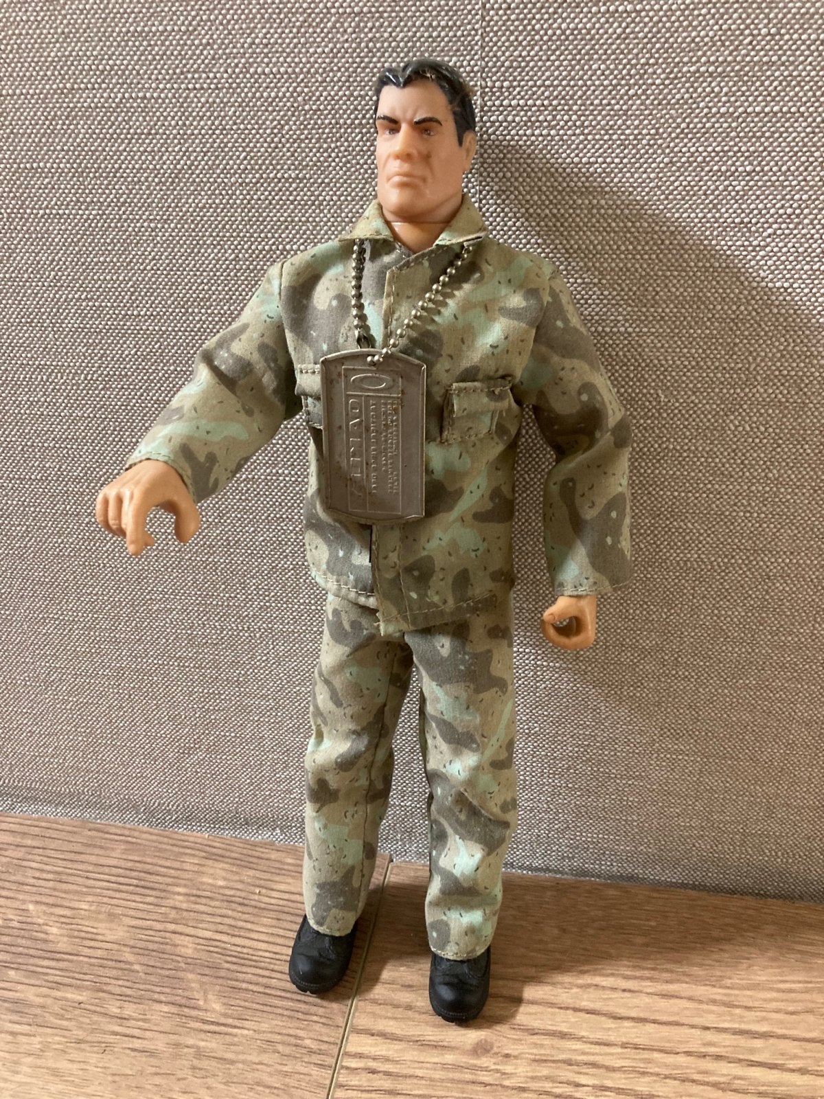 Actiefiguur in camouflagepak met dog tag, Ophalen of Verzenden, Gebruikt