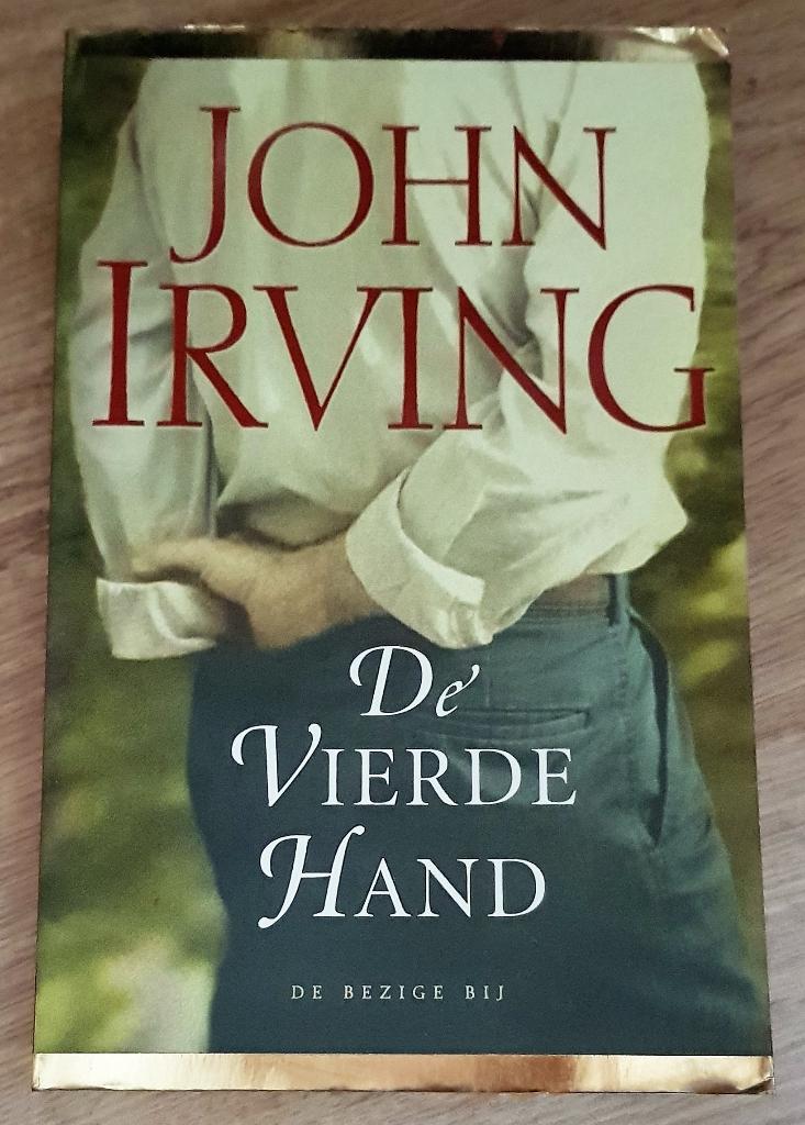 De vierde hand - John Irving, Boeken, Ophalen of Verzenden, Gelezen, John Irving