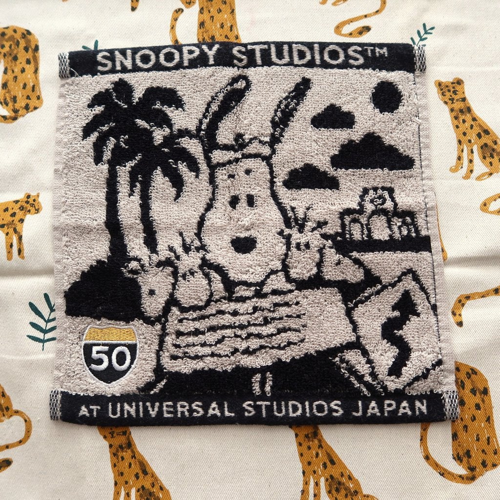 Snoopy Peanuts Strips Handdoekje van Universal Studios Japan, Verzenden, Snoopy, Nieuw, Gebruiksvoorwerp