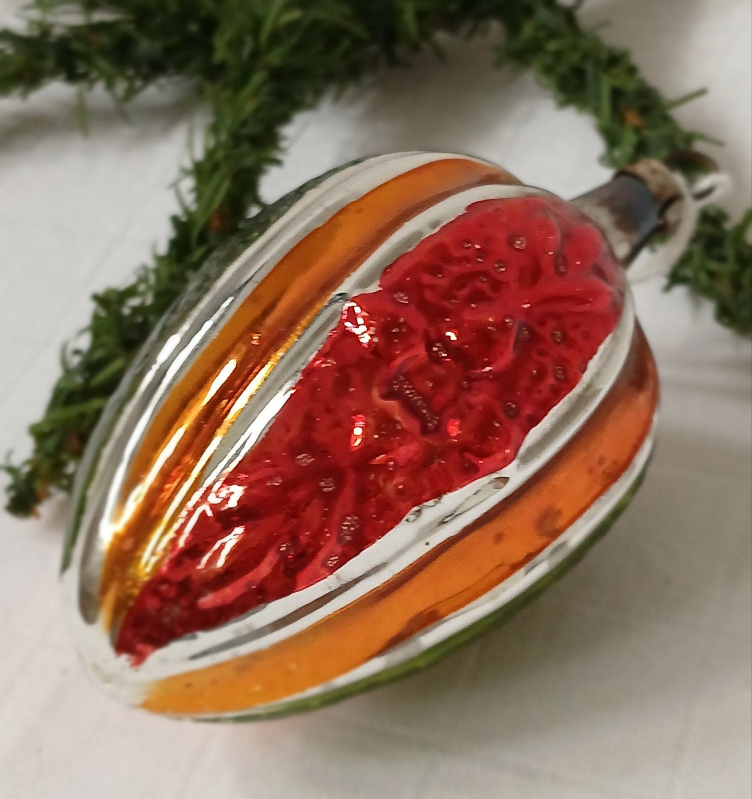 Oude kerstbal groen, rood, oranje, Verzenden, Gebruikt