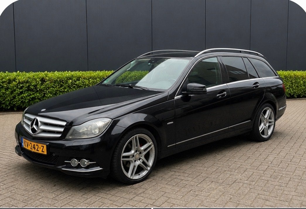 Mercedes-Benz C-Klasse C180cdi BE Estate Aut7 2011 Zwart, Auto's, Mercedes-Benz, Automaat, Achterwielaandrijving, 1800 kg, 4 cilinders