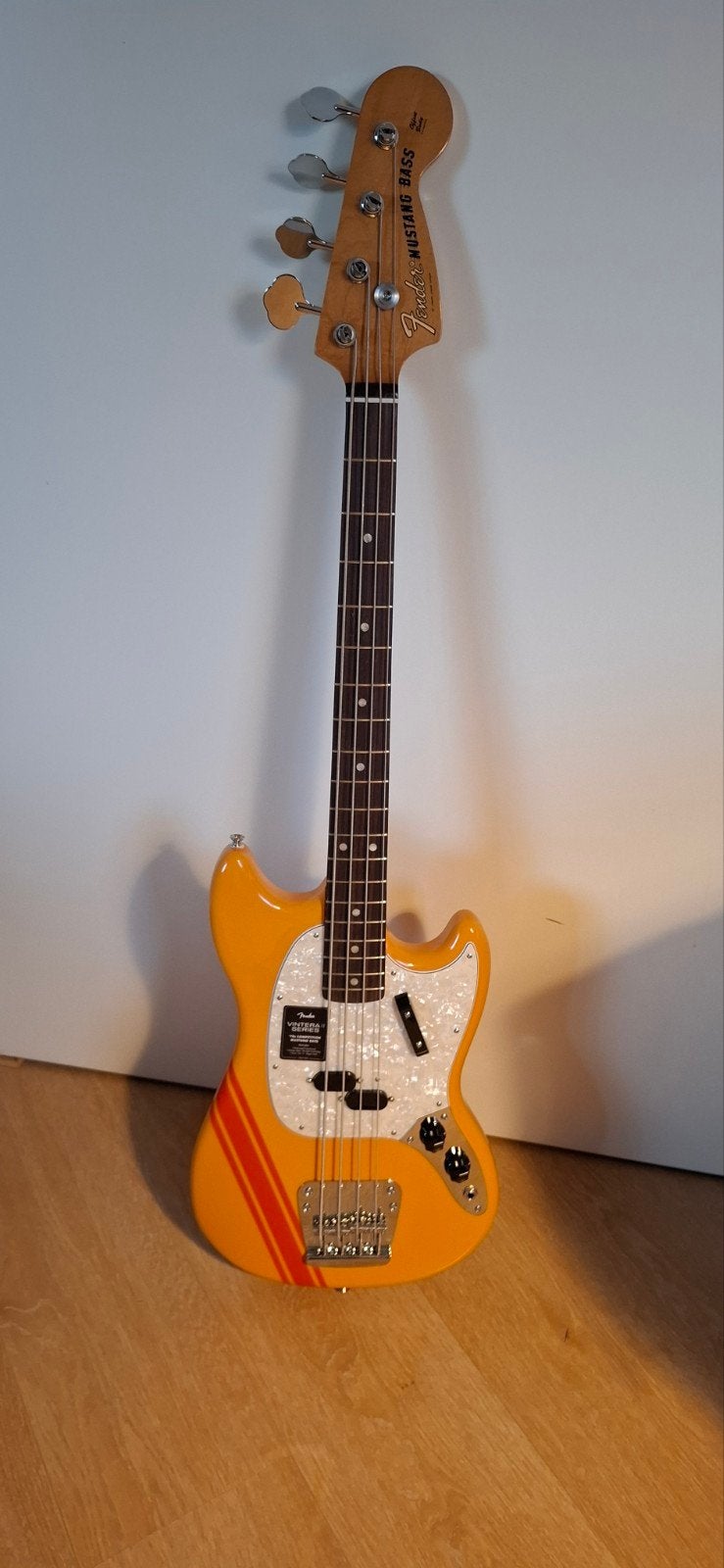 Fender Vintera II '70s Competition Mustang Bass + gitaartas, Ophalen, Zo goed als nieuw, Elektrisch