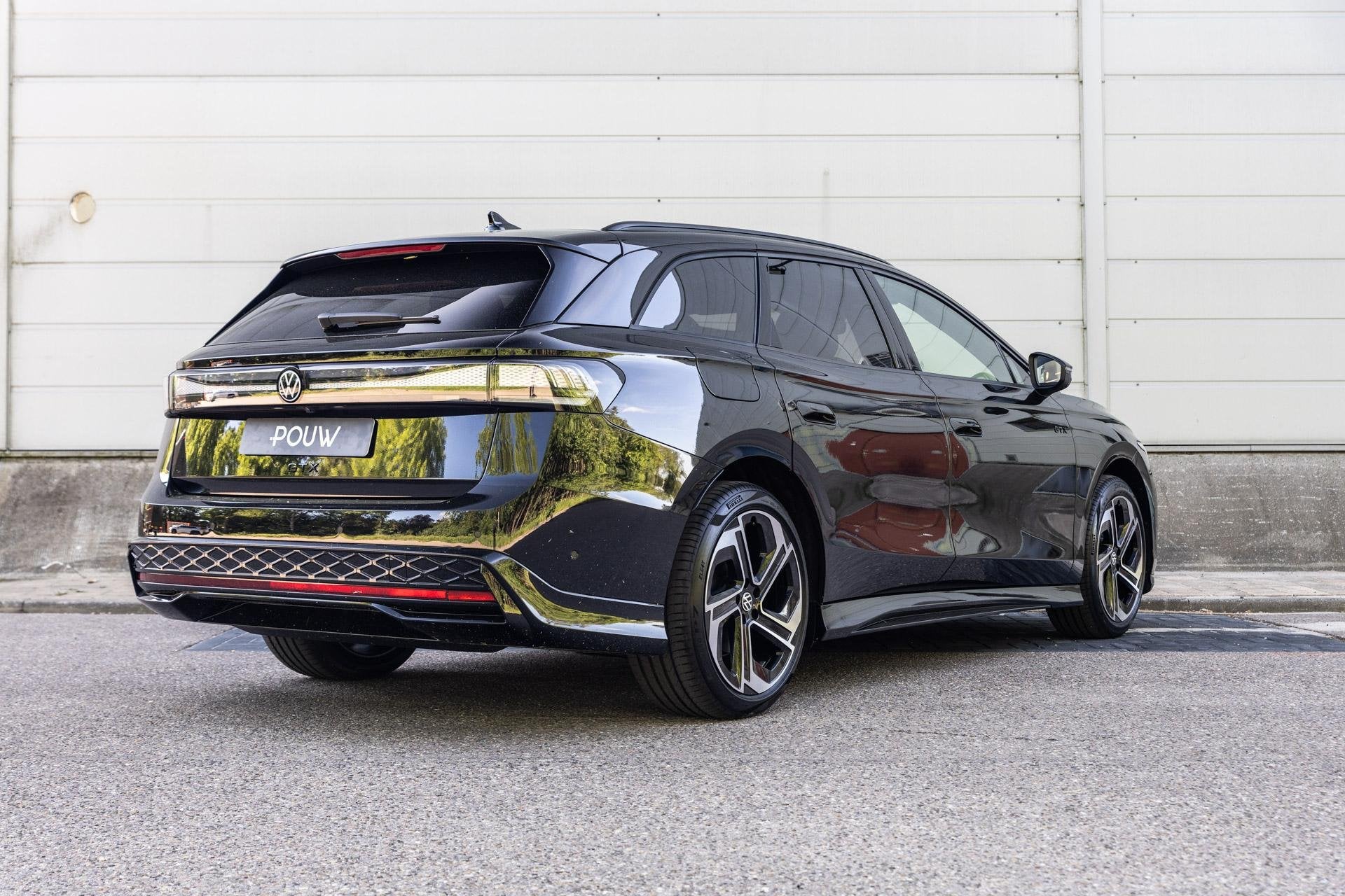 Volkswagen ID.7 Tourer 340pk GTX Limited Edition 86 kWh | Tr, Auto's, 12 maanden, 2240 kg, Zwart, 585 km