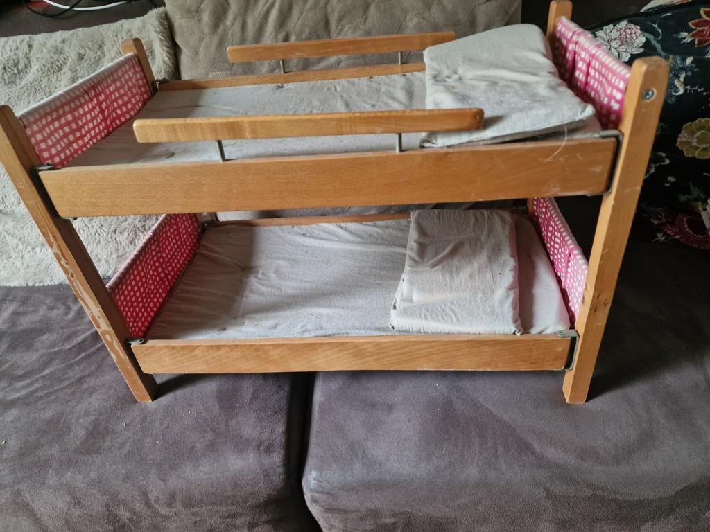 Poppen stapelbed. Vintage. Hout. Echt oud. Maar goed!!!, Kinderen en Baby's, Speelgoed | Poppen, Ophalen of Verzenden, Gebruikt