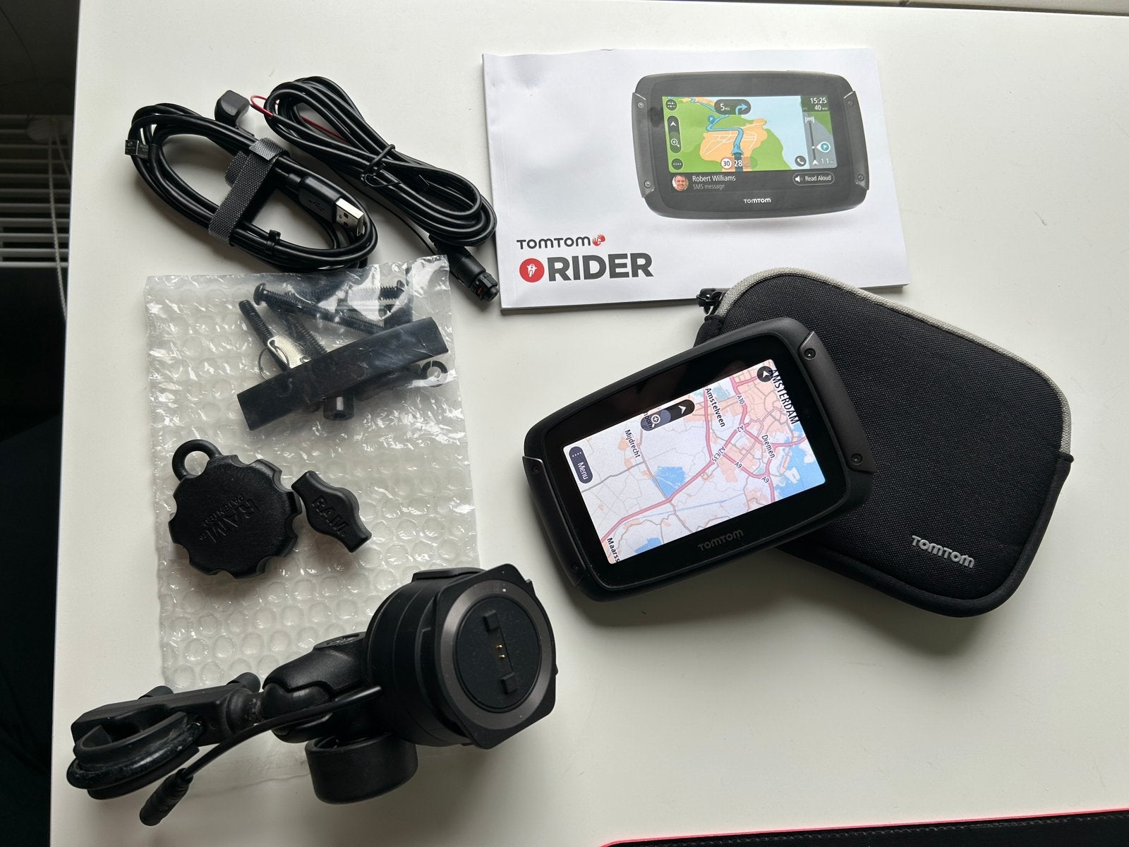 Tomtom Rider 500 Europe, RAM mount en veel accesoires, Ophalen of Verzenden, Zo goed als nieuw
