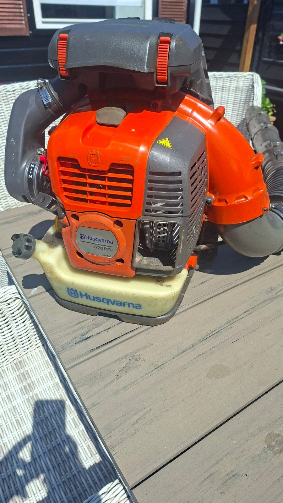 Husqvarna 570BTS Bladblazer - Krachtig en Betrouwbaar, Tuin en Terras, Bladblazers, Ophalen, Benzine, Gebruikt, Ruggedragen