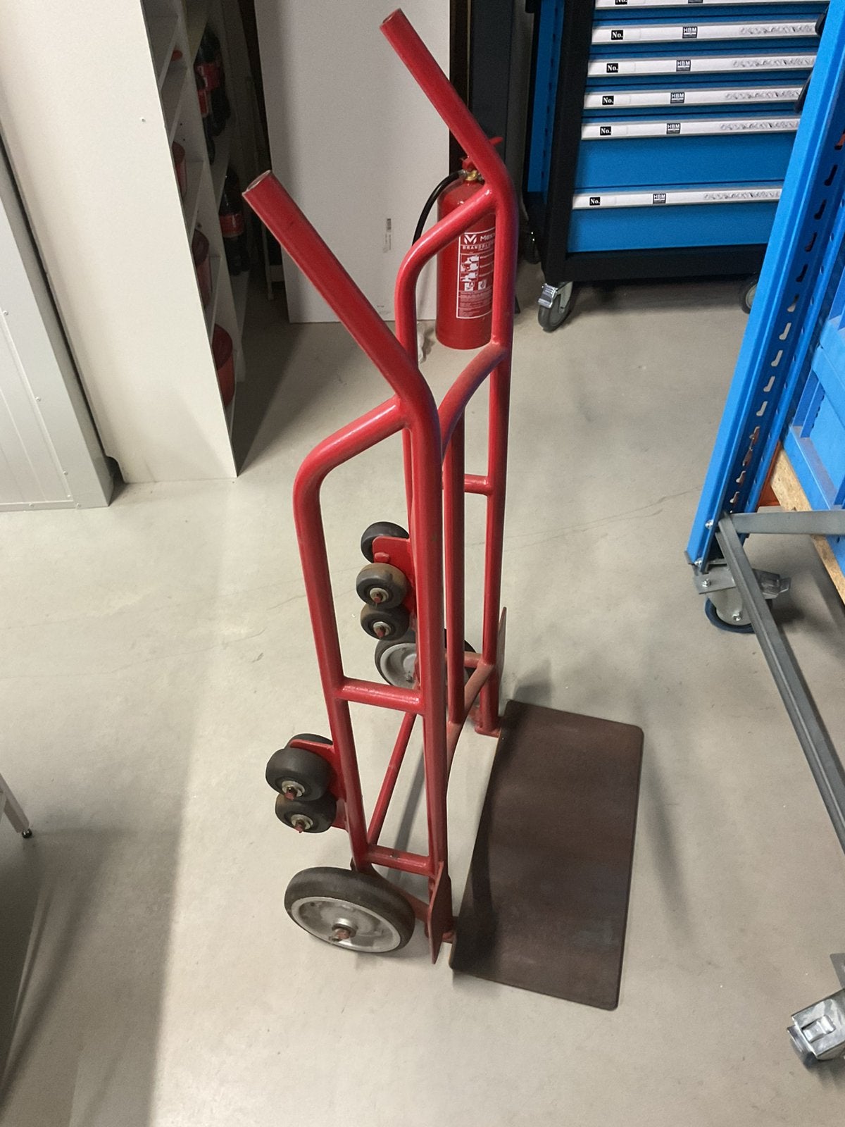 Steekwagen zware degelijke uitvoering met harde banden, Ophalen, Zo goed als nieuw, Steekwagen
