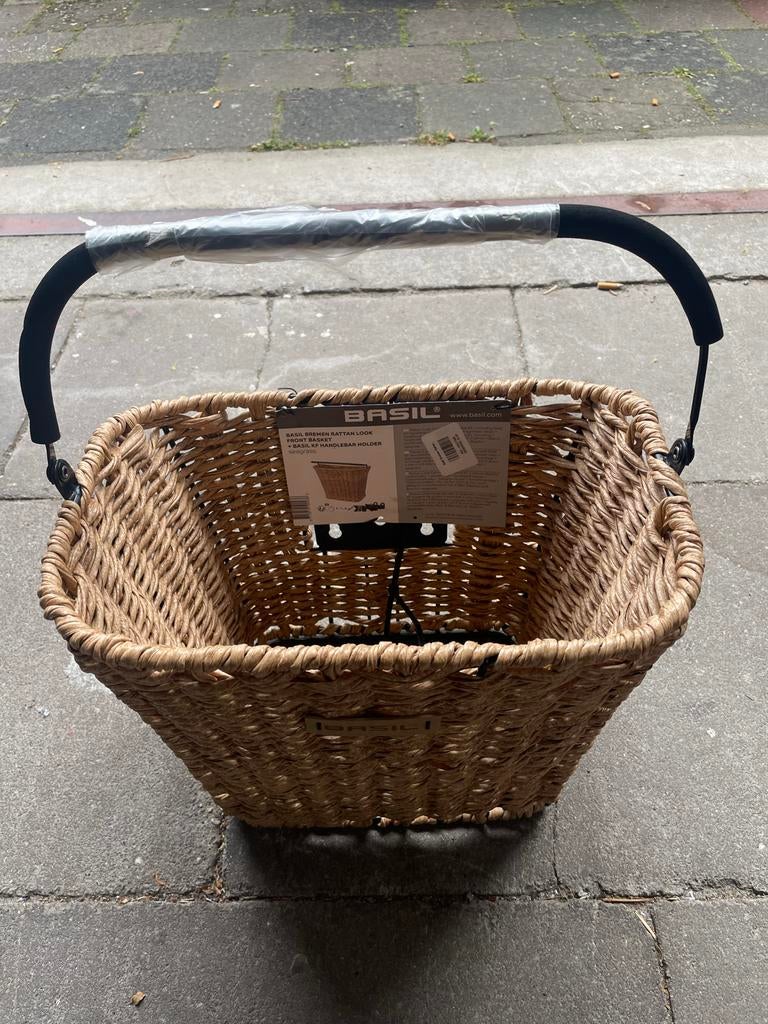 Basil Bremen Rattan Look Fietsmand - Nieuw, Fietsen en Brommers, Fietsaccessoires | Fietsmanden, M, Ophalen of Verzenden, Zo goed als nieuw