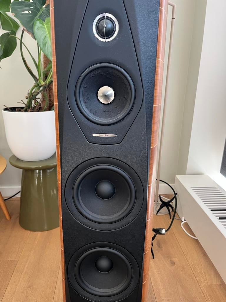 Sonus Faber Olympica 3 (speciale voeten), Audio, Tv en Foto, Luidsprekers, Zo goed als nieuw, 120 watt of meer, Front, Rear of Stereo speakers
