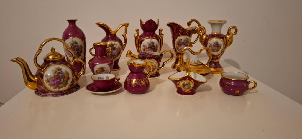 Set van Limoges porseleinen miniaturen, Ophalen