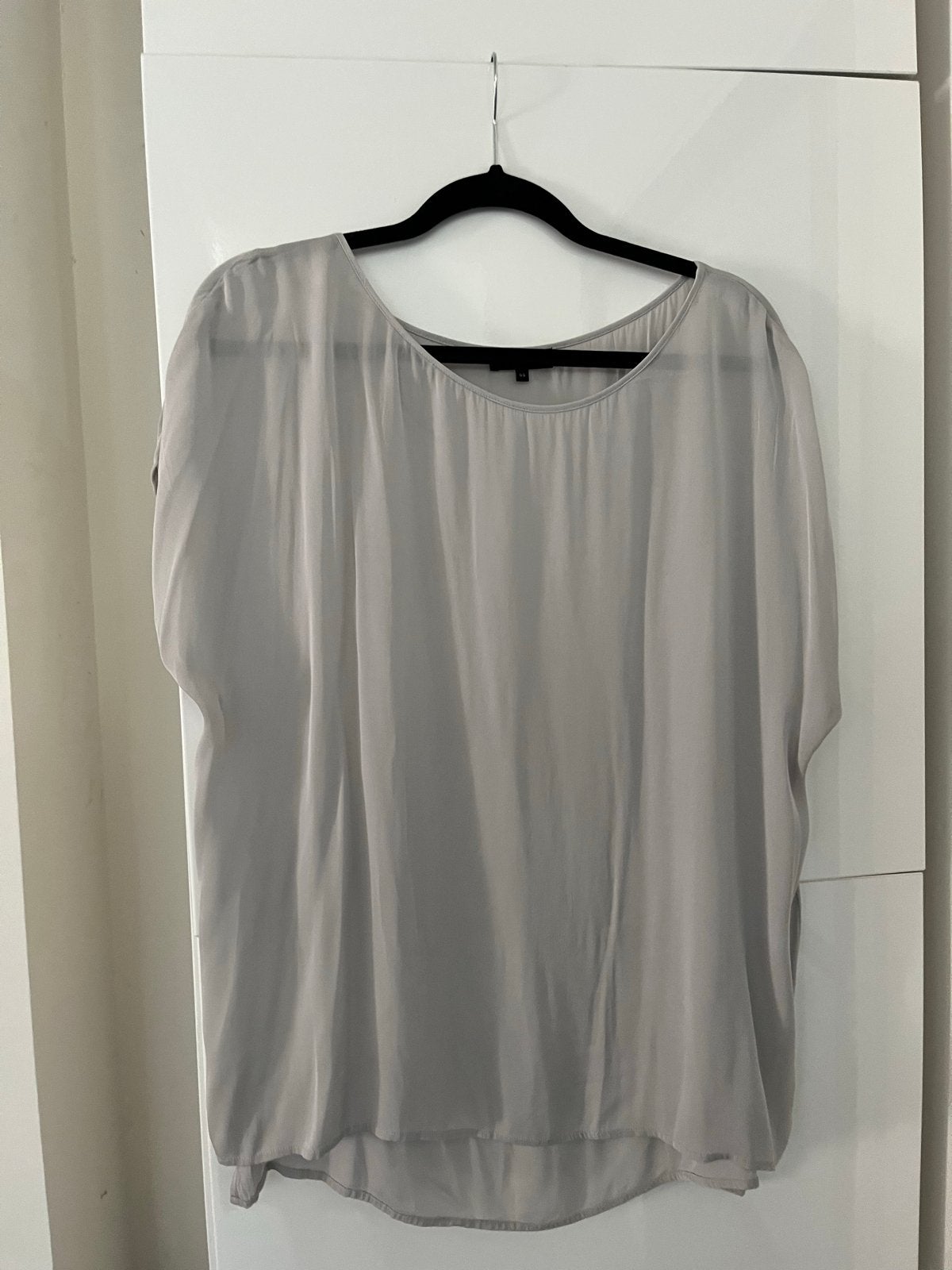 Claudia Sträter zijden top maat 44, Kleding | Dames, Maat 42/44 (L), Ophalen of Verzenden, Zo goed als nieuw, Korte mouw