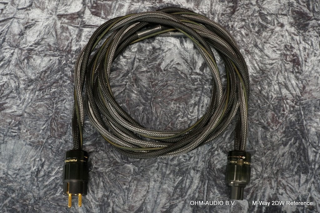 M-Way 2DW Reference powercord, Met Furutech FI 28(g), Audio, Tv en Foto, Audiokabels en Televisiekabels, Ophalen of Verzenden