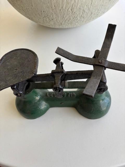 Oude weegschaal Lewis’s 716, Antiek en Kunst, Antiek | Gereedschap en Instrumenten, Ophalen of Verzenden