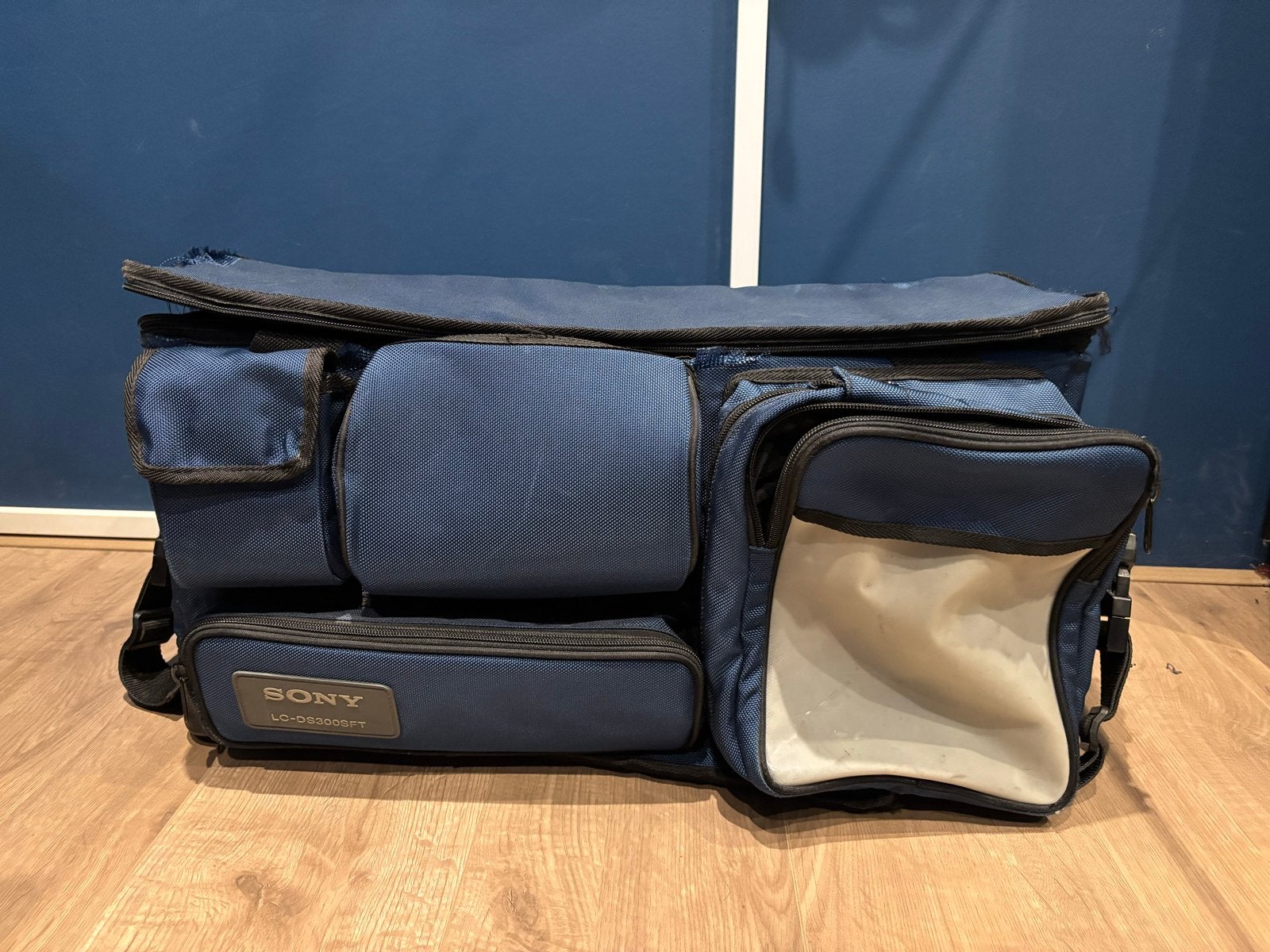 Sony LC-DS300SFT cameratas - Blauw, Gebruikt, Audio, Tv en Foto, Ophalen, Gebruikt, Blauw, Gevoerd