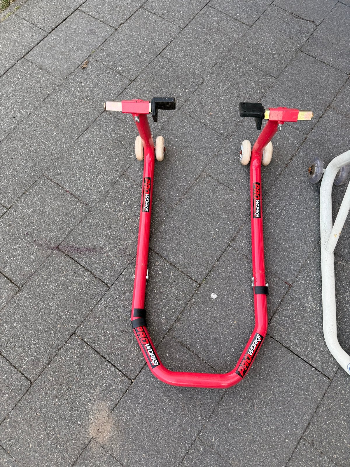 Motorfiets paddockstand set (voor en achter), Ophalen, Gebruikt