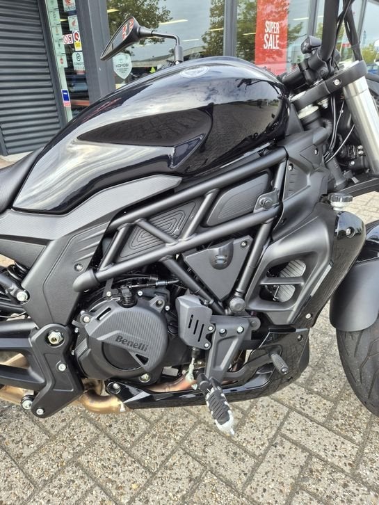 BENELLI 502 C (bj 2024) 1.809 km, Motoren, 2 cilinders, Bedrijf, Onbekend, BENELLI