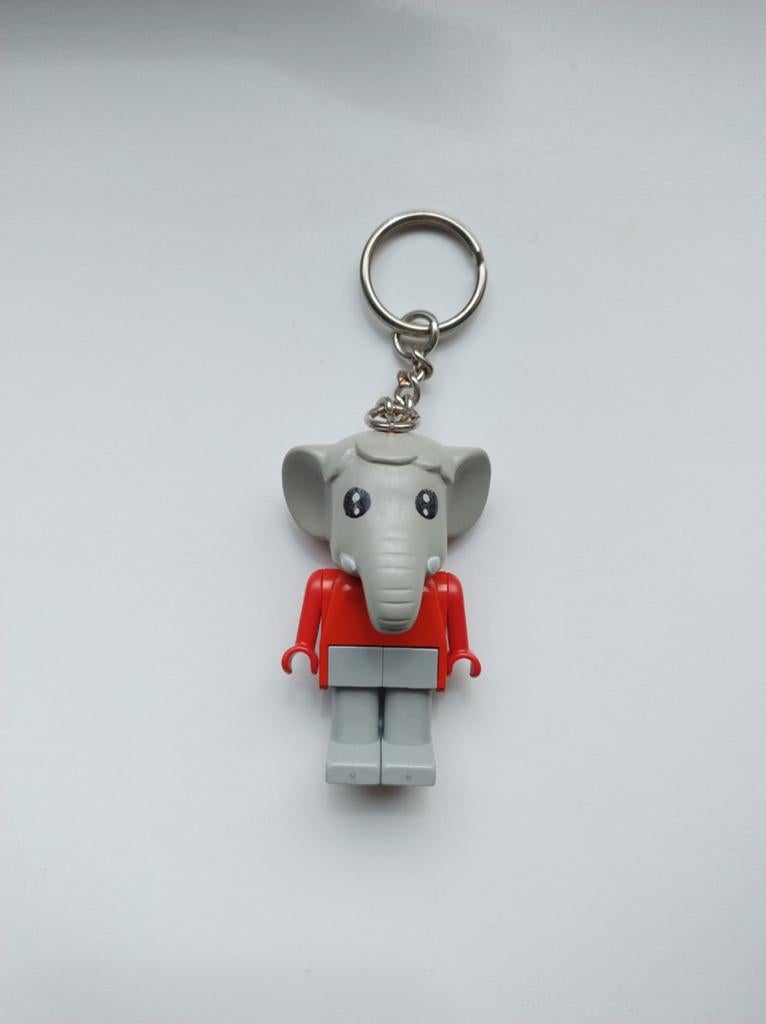 Lego Fabuland Ollie de olifant sleutelhanger ZGAN, Overige thema's, Lego, Ophalen of Verzenden, Zo goed als nieuw