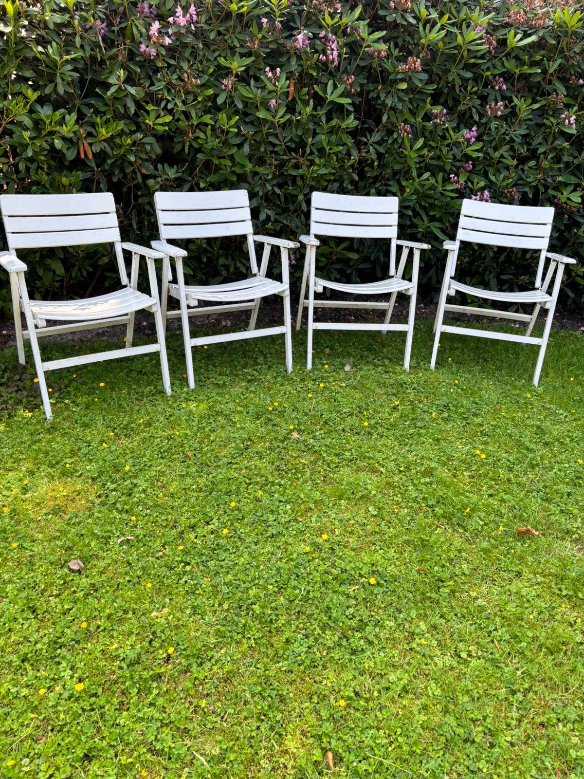 4 hard houten tuinstoelen nu alle 4 voor 75 euro !, Tuin en Terras, Ophalen of Verzenden, Zo goed als nieuw, Hout, Inklapbaar