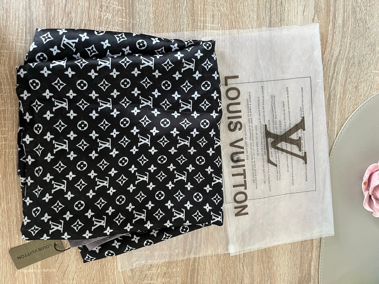 Nieuwe sjaal, Ophalen of Verzenden, Nieuw, Maat 42/44 (L), Sjaal