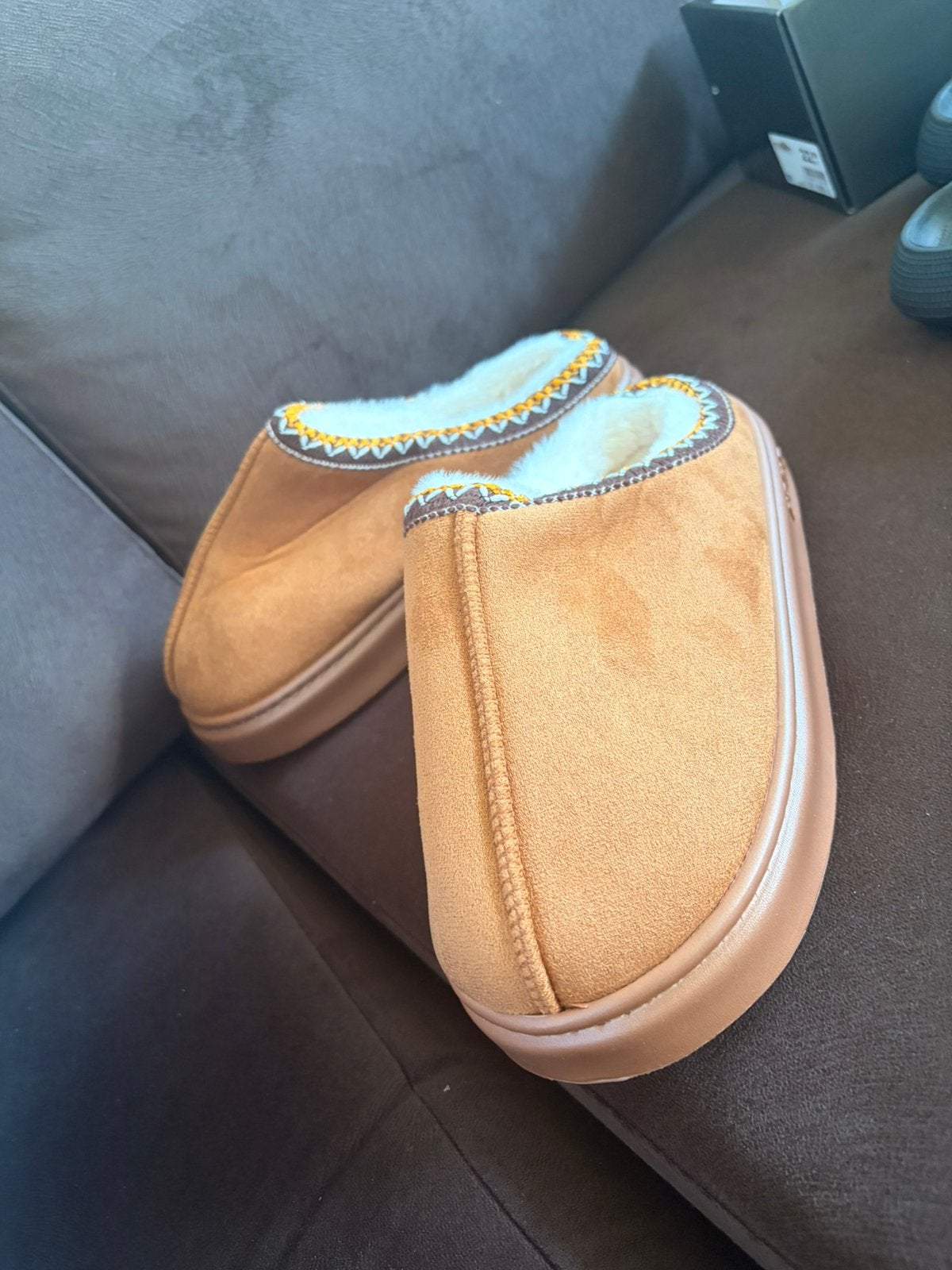 Instappantoffels, Bruin, Nieuw, Ophalen of Verzenden, Pantoffels of Sloffen