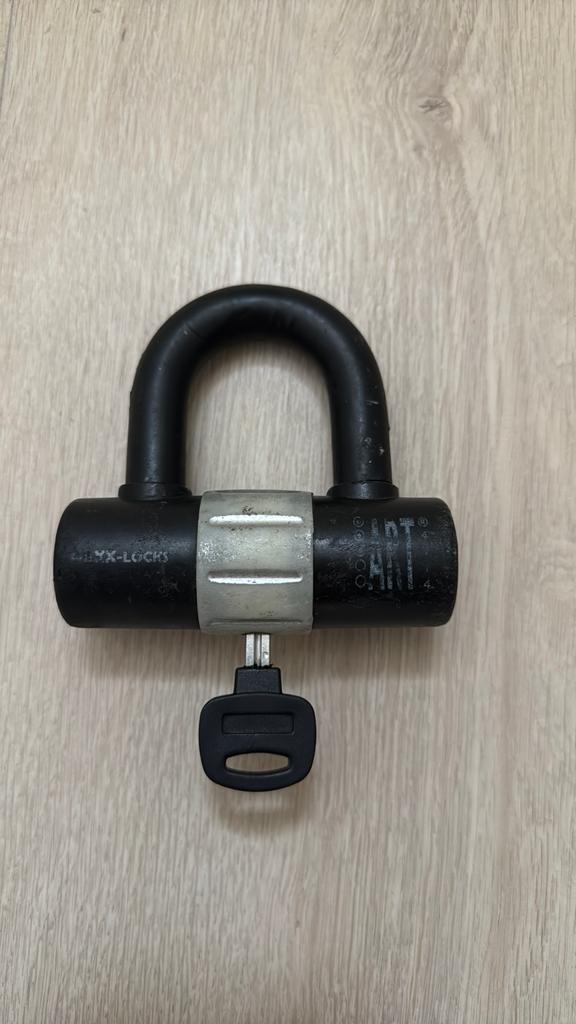 Max art slot met 1 sleutel, Fietsen en Brommers, Fietsaccessoires | Fietssloten, Ophalen, Gebruikt, Beugelslot