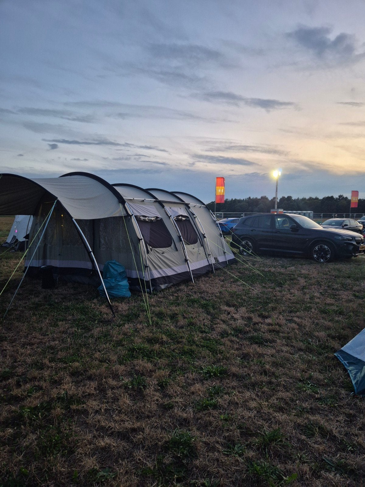 Outwell Bear Lake 6 Persoons Tent - Ruime Gezinstent, Caravans en Kamperen, Ophalen, Gebruikt, Tot en met 6