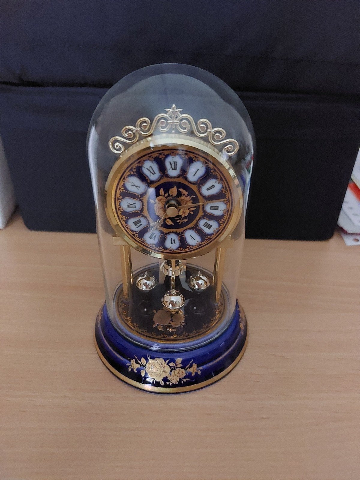 Prachtig Klokje onder Glazen Stolp - 18cm hgOnbeschadi, Antiek en Kunst, Ophalen