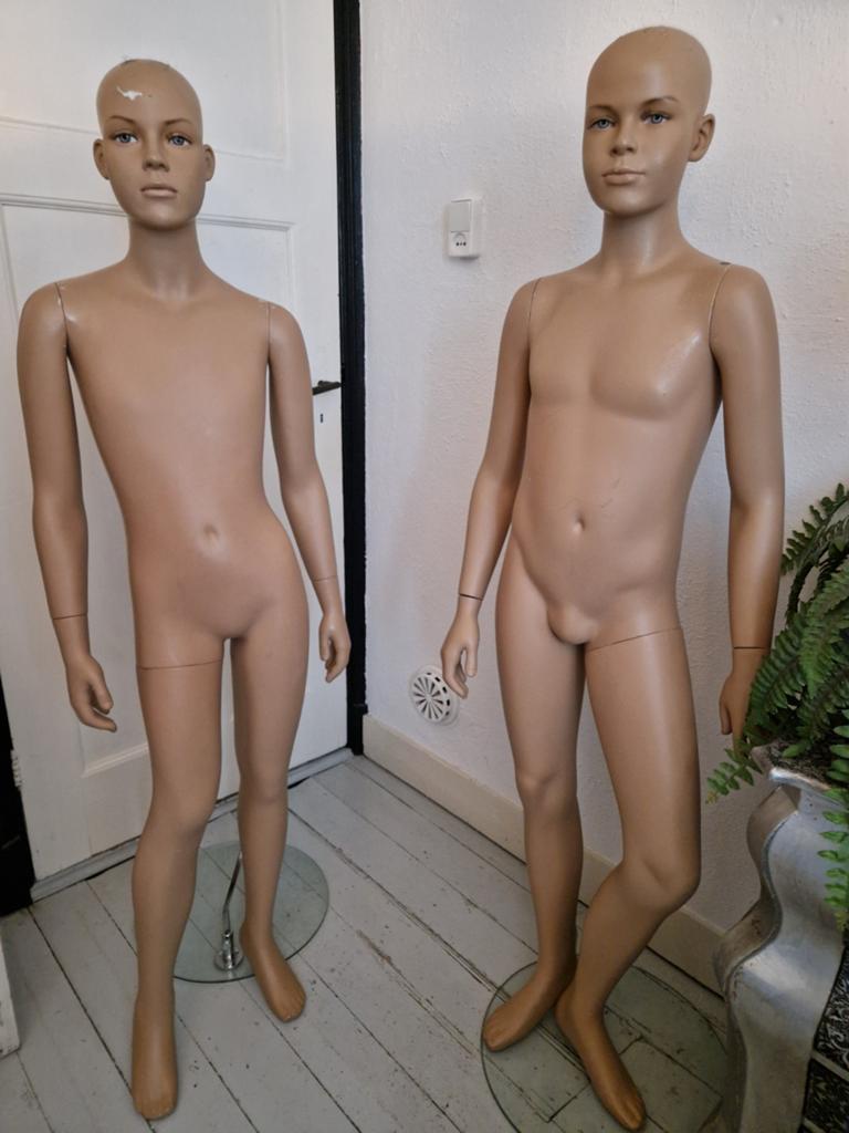 Kinder paspoppen jongen en meisje, Ophalen, Gebruikt