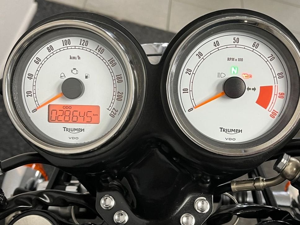 ⭐️⭐Triumph THRUXTON 900 THRUXTON900 (2012) ⭐️⭐, 2 cilinders, Motorrijbewijs A, Bedrijf, Meer dan 35 kW