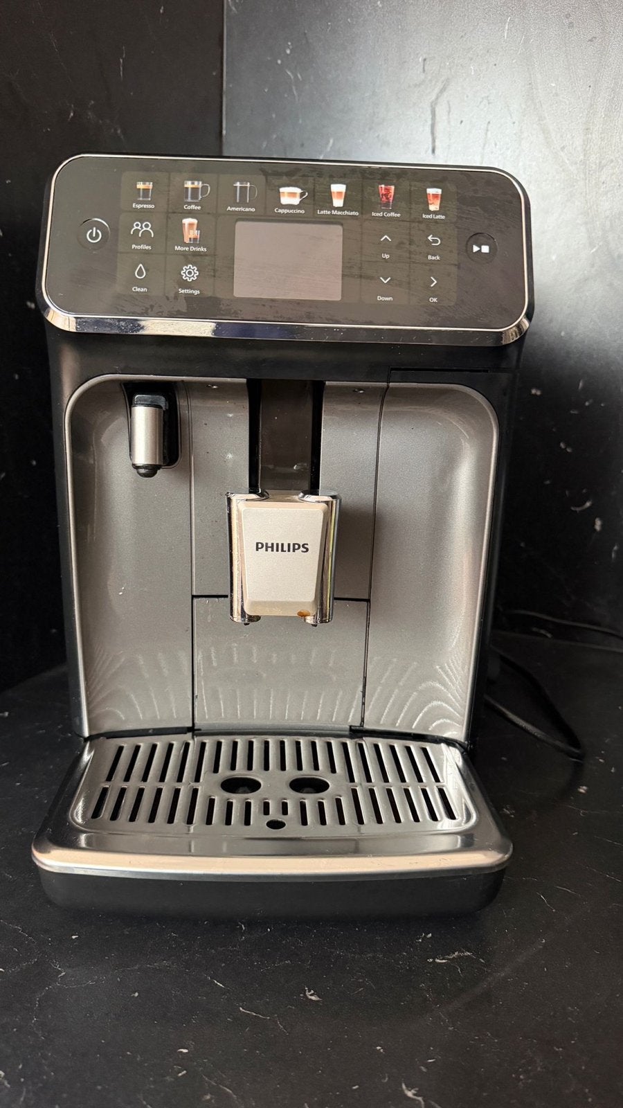 Philips Volautomatische Espressomachine - Achterkant, Afneembaar waterreservoir, Espresso apparaat, 10 kopjes of meer, Zo goed als nieuw