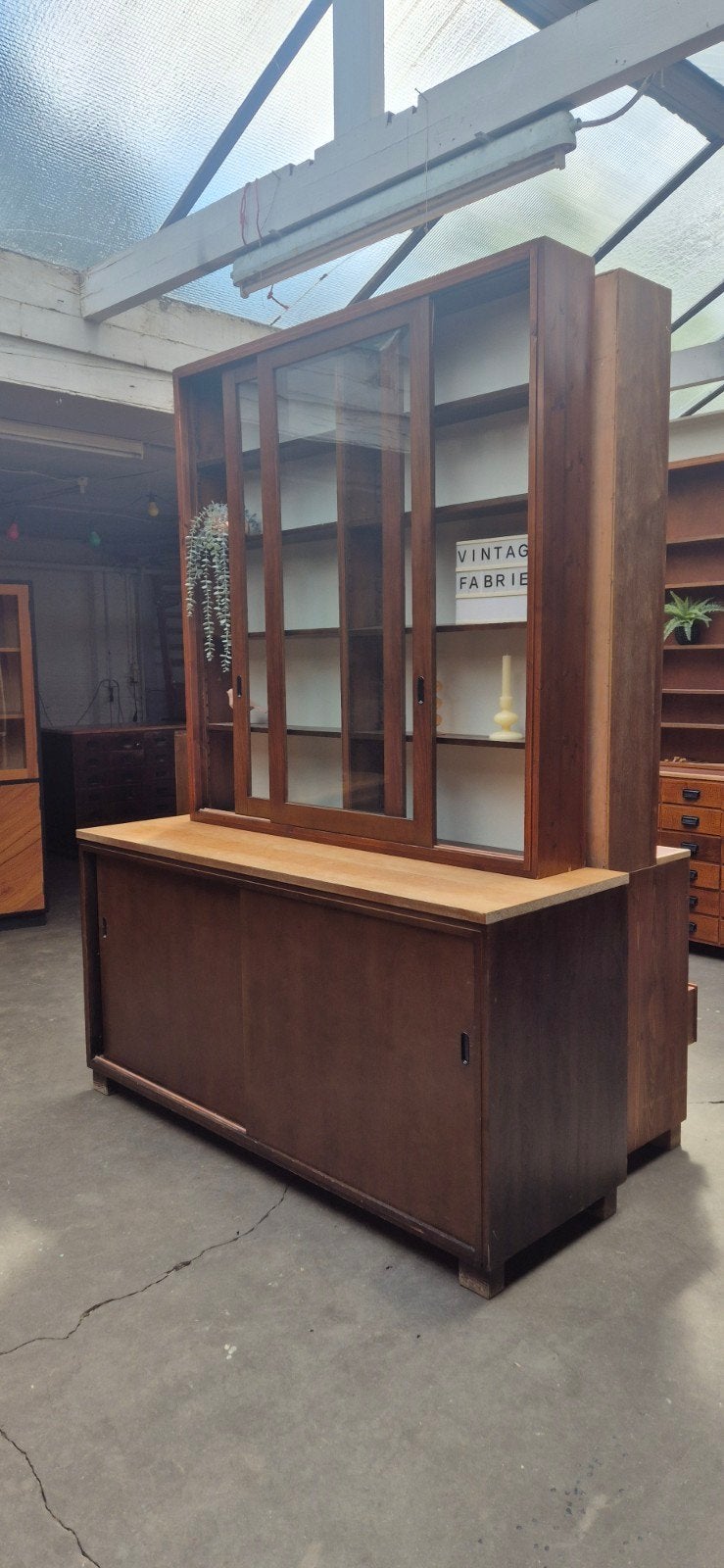 Grote vintage kast met glazen schuifdeuren, Huis en Inrichting, Kasten | Overige, Gebruikt, Ophalen