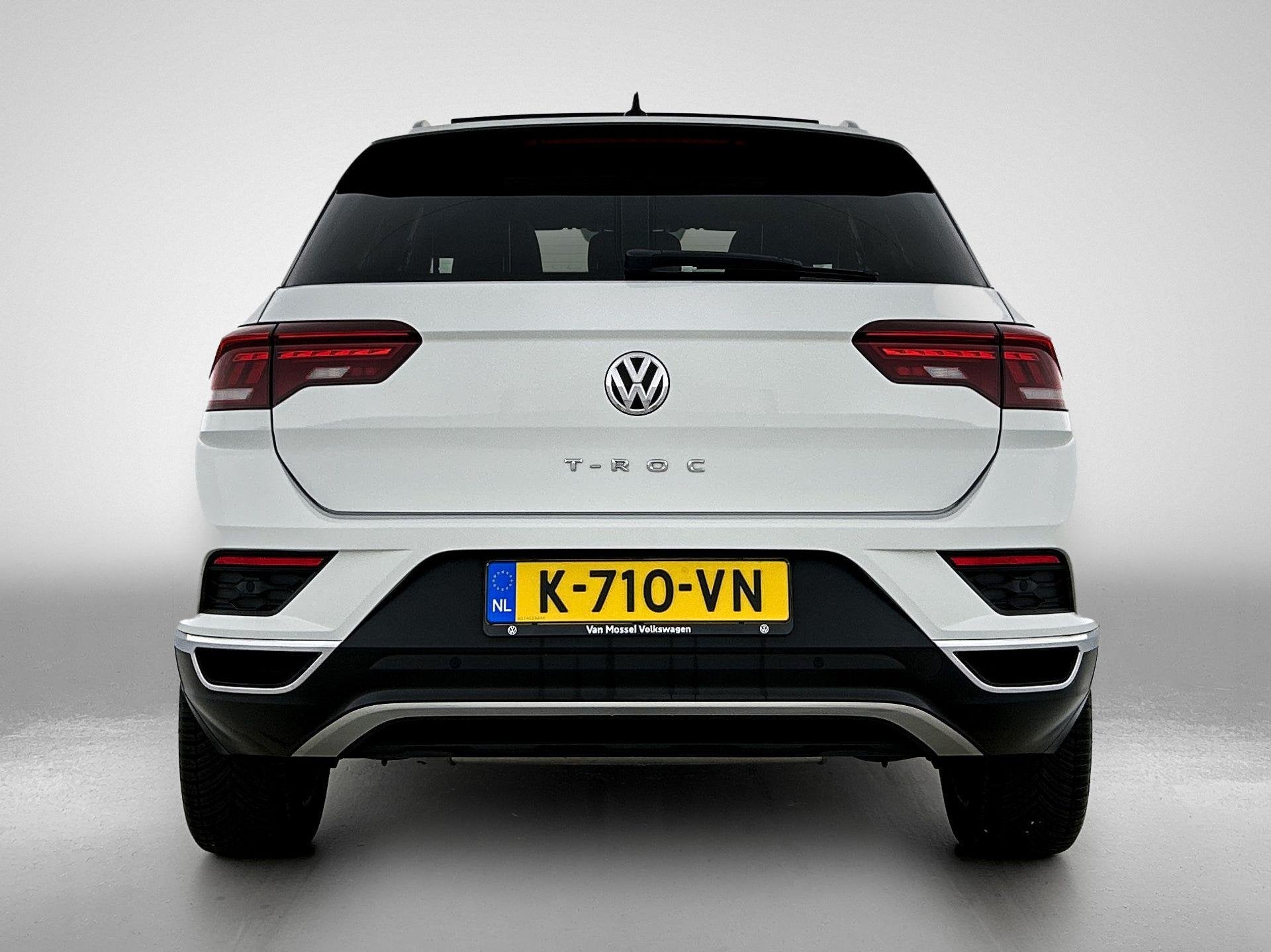 Volkswagen T-Roc 1.5 TSI Sport | 150 PK | Automaat | Digital, 12 maanden, Stof, 4 cilinders, Wit
