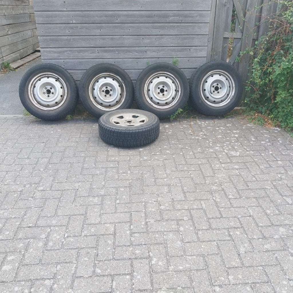 4x4 Winterwielen staal Subaru Forester 5 stuks, Ophalen, Gebruikt, Subaru